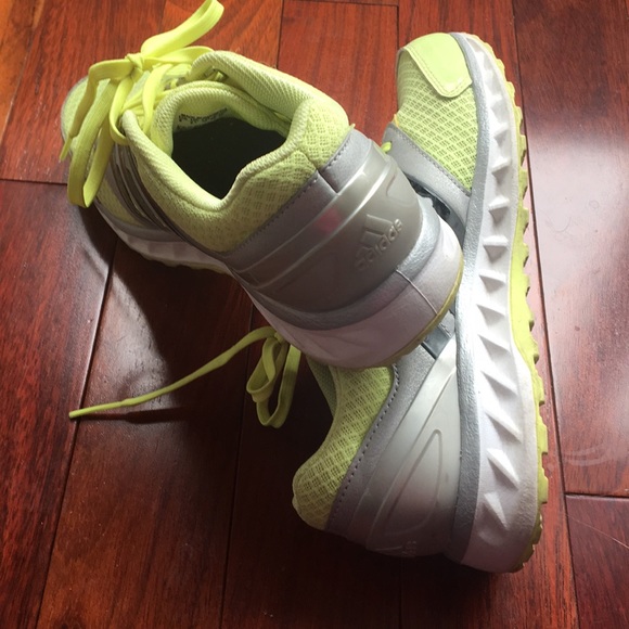 ADIDAS Women’s Run Strong Sneakers Size 8 - Picture 8 of 15